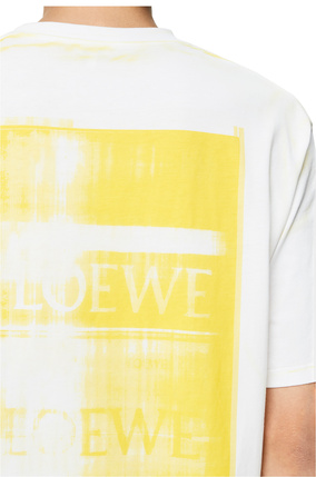 LOEWE Camiseta en algodón con anagrama estilo fotocopia Blanco/Amarillo plp_rd