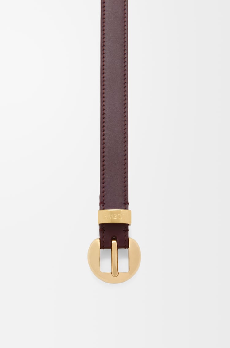 LOEWE Cinturón Pebble en piel de ternera lisa Burdeos/Dorado