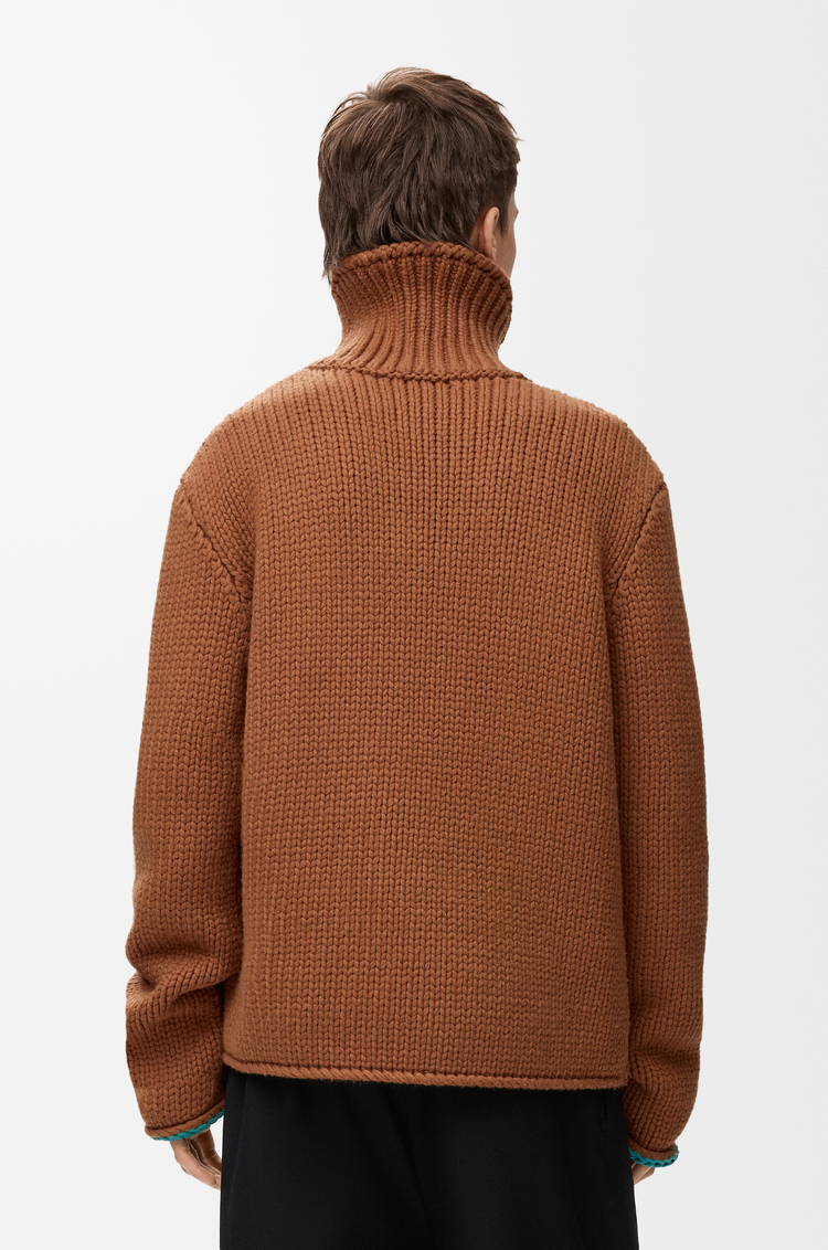 LOEWE Jersey de cuello alto en lana Marrón Claro