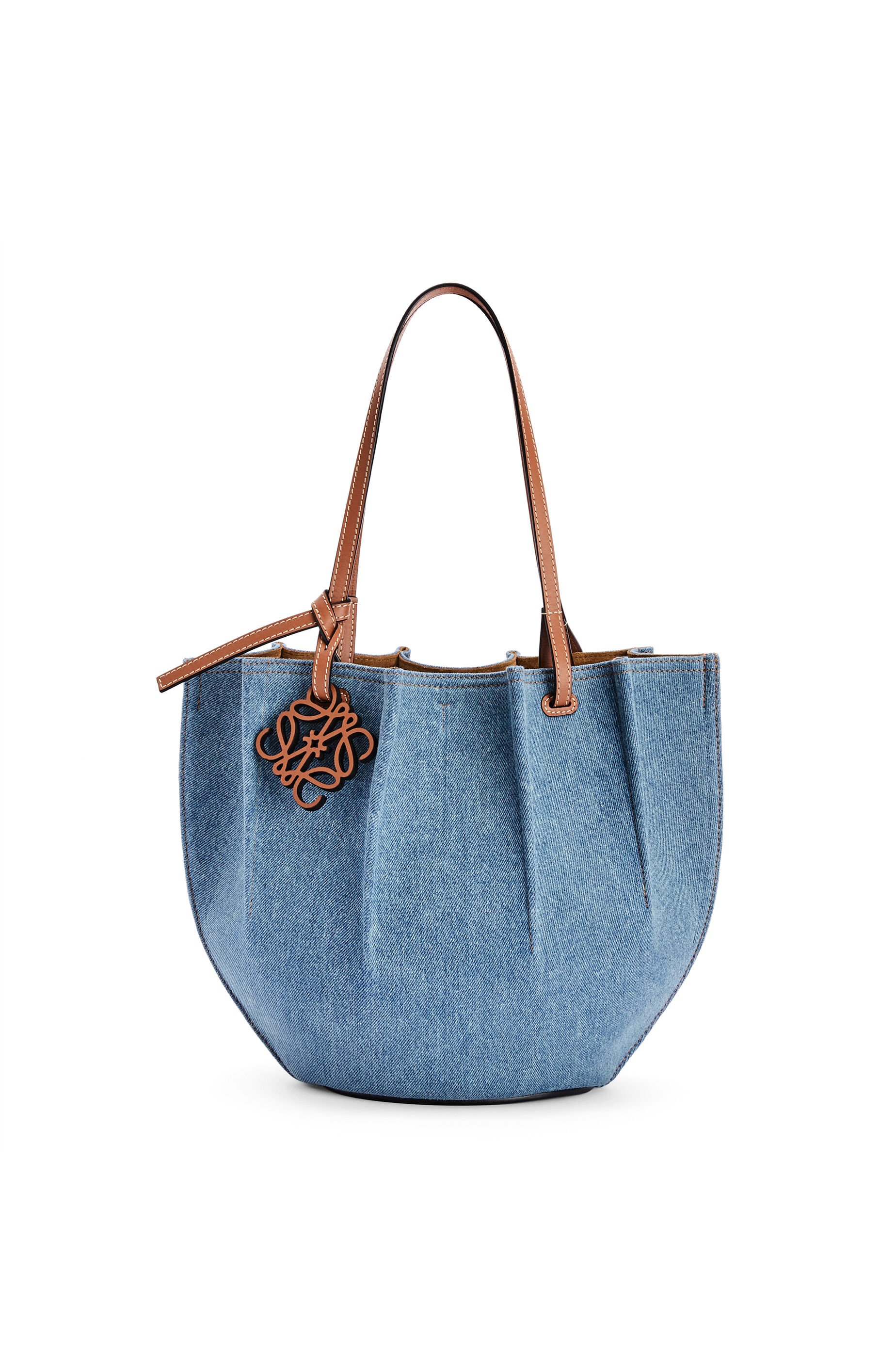 Loewe store shell tote