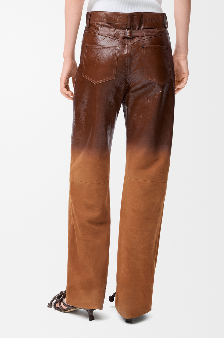 LOEWE Hose aus Velours-Lammleder Toffee