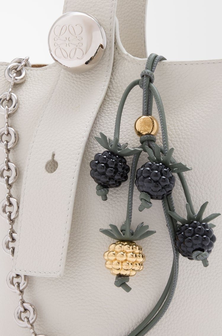 LOEWE Charm Berry en piel de ternera Negro/Verde