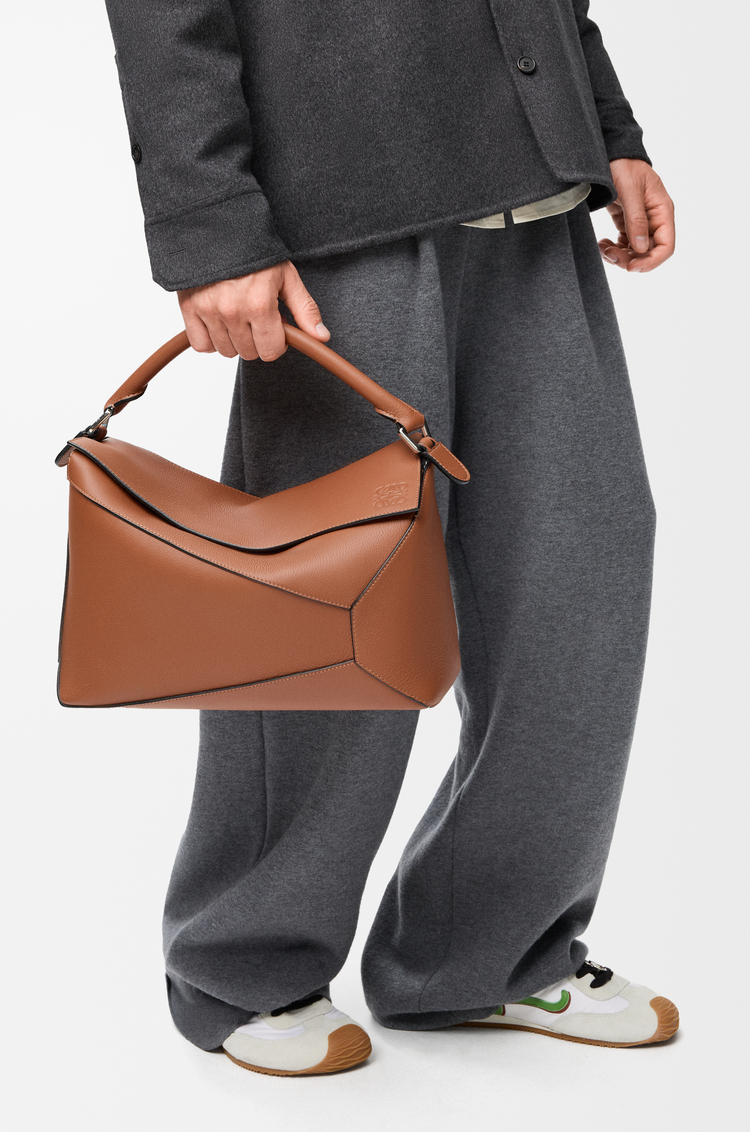 LOEWE Large Puzzle Edge bag in classic calfskin Tan