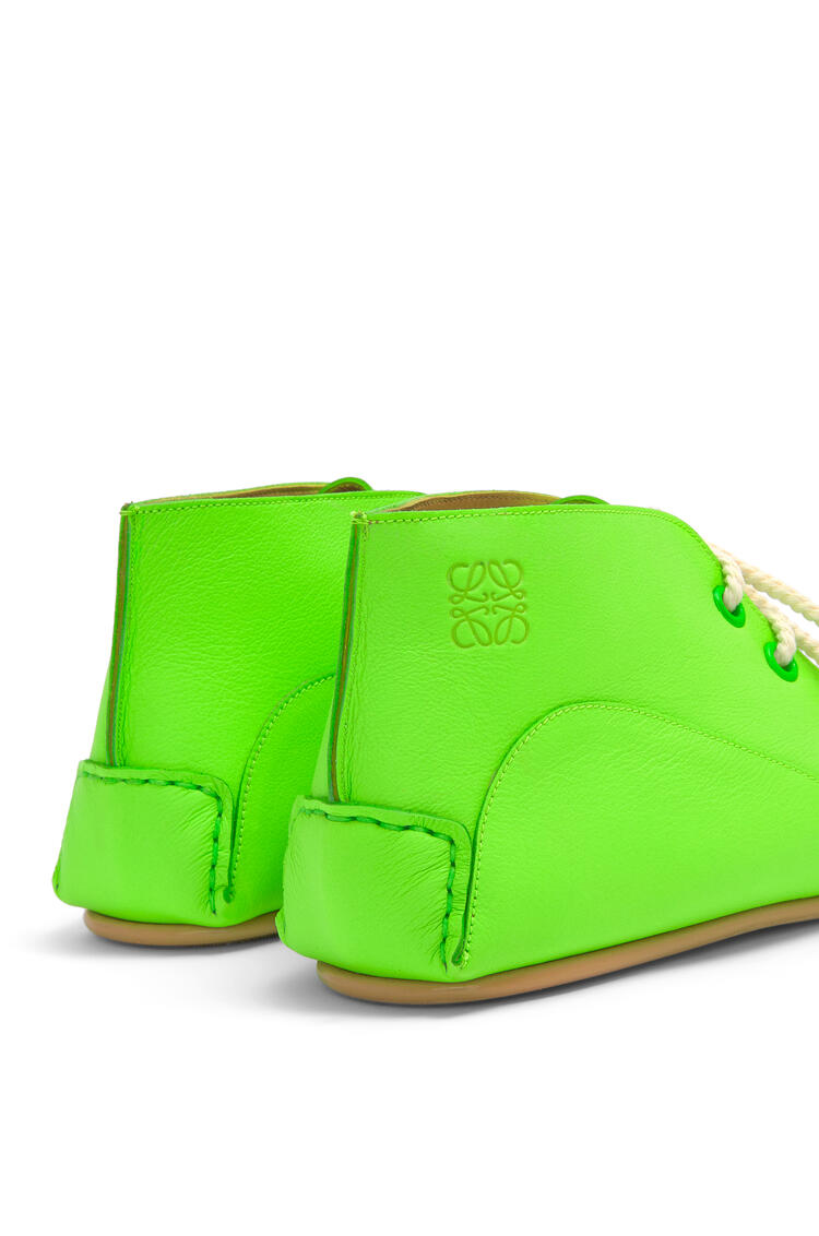 LOEWE Soft lace up shoe in calfskin Neon Green pdp_rd