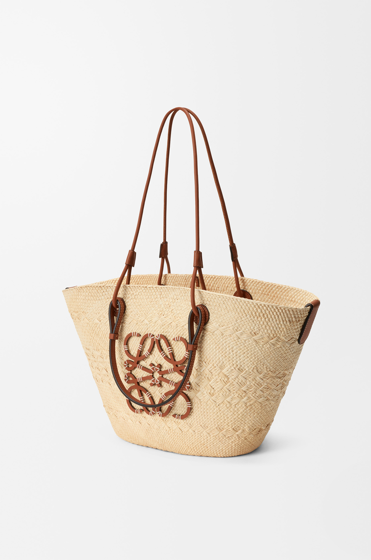 LOEWE アナグラム バスケットバッグ ミディアム（イラカヤシ&カーフ） ナチュラル/タン