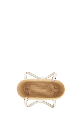 LOEWE 小号酒椰纤维和牛皮革方形 Basket 手袋 Natural/White plp_rd