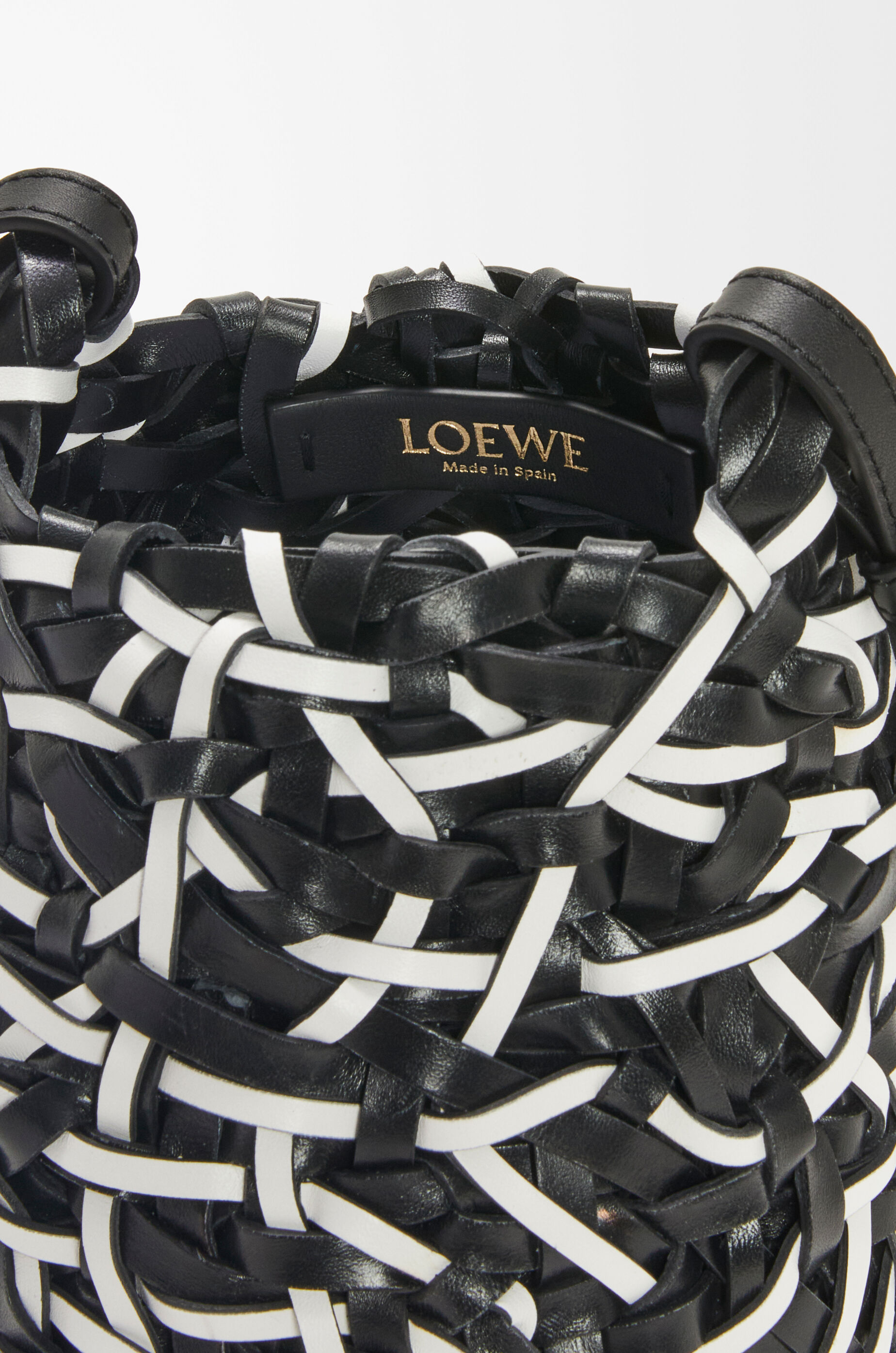 Small Nest Basket bag in calfskin Black - LOEWE