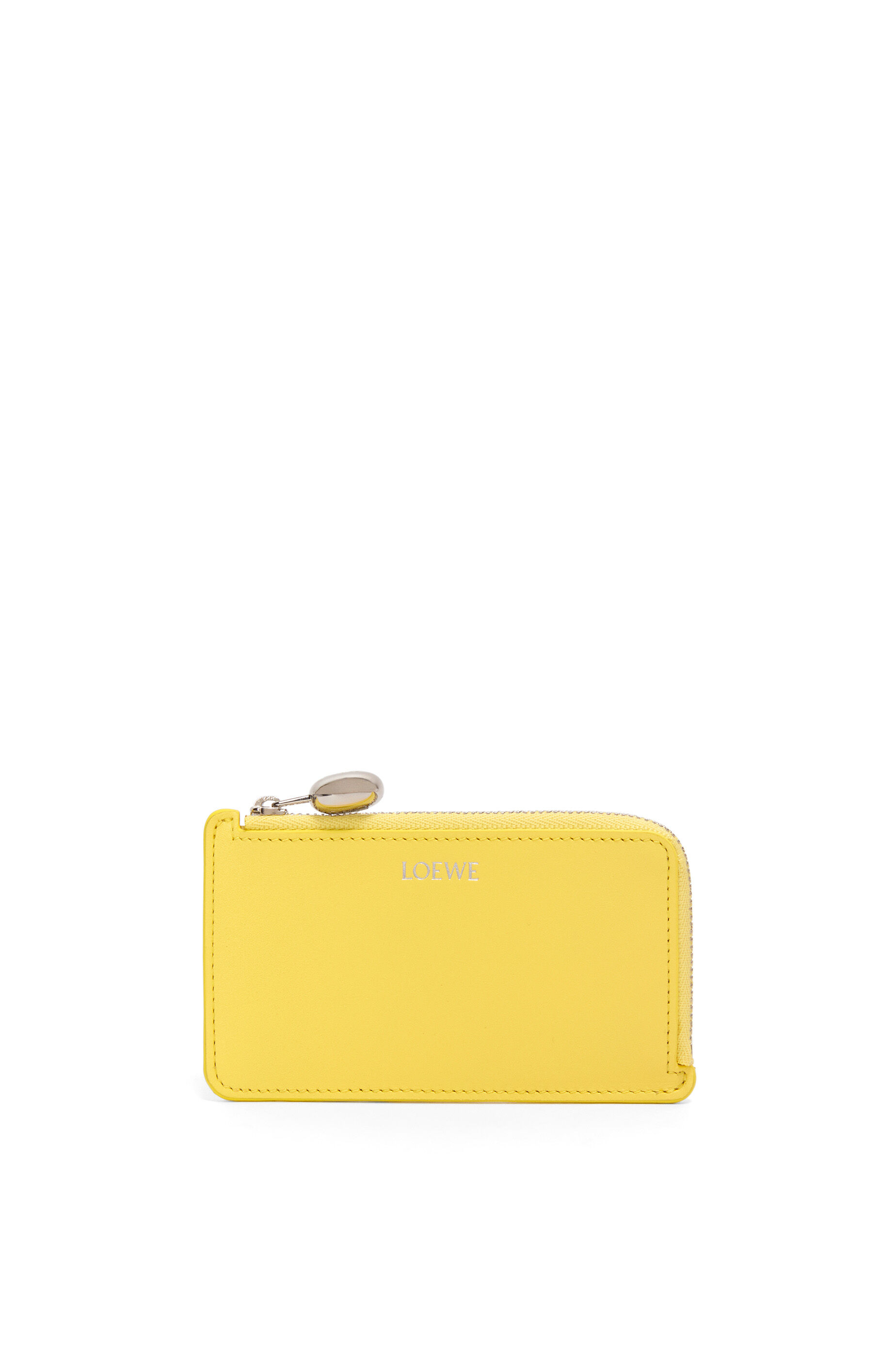 Tarjetero monedero Pebble en piel napa de ternera Amarillo LOEWE