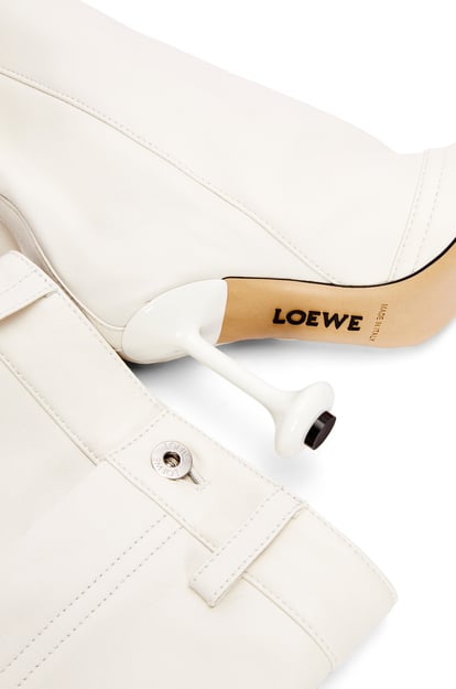 LOEWE Toy Overknee-Stiefel aus Nappa-Lammleder Anthurium-Weiß plp_rd