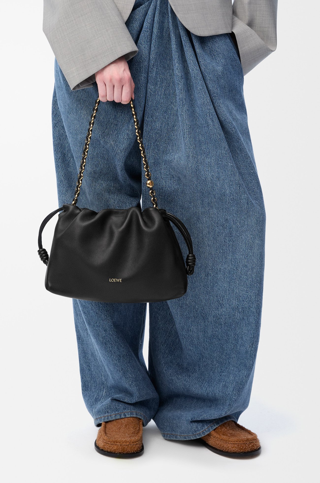 LOEWE Medium Flamenco purse in mellow nappa lambskin Black plp_rd