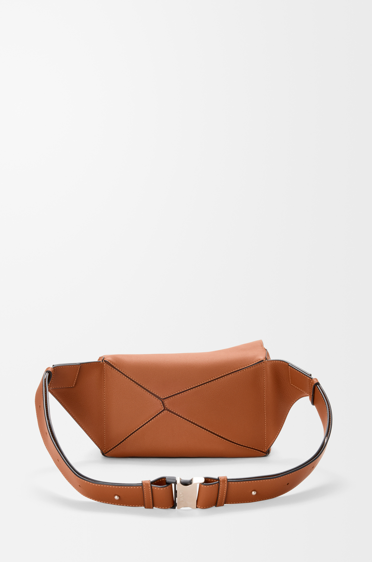 LOEWE 小型經典小牛皮 Puzzle 腰包 棕褐色
