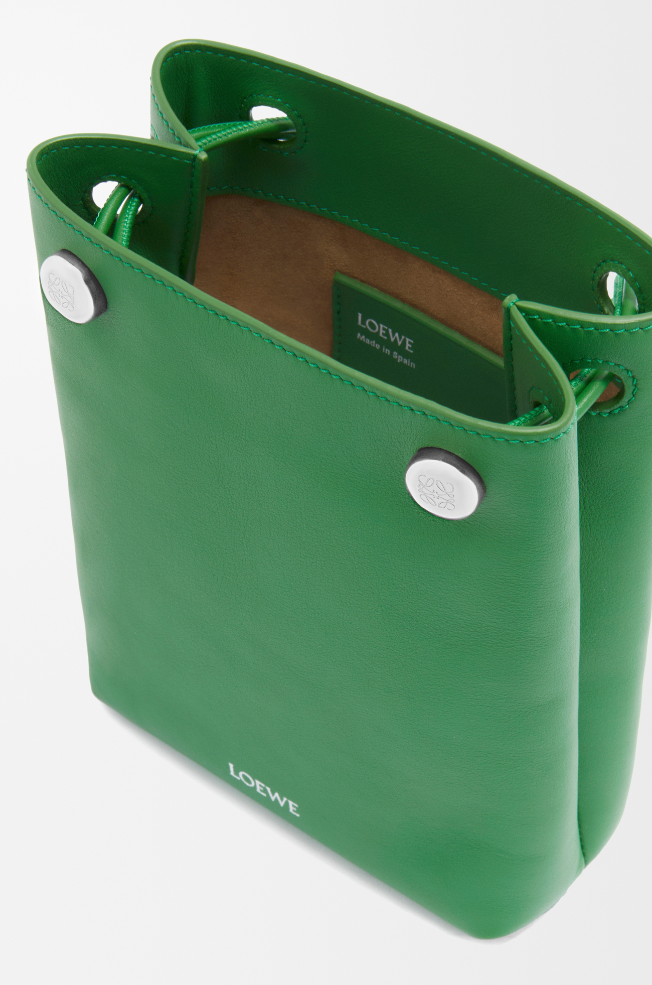 LOEWE ぺブル ポーチ（スムースカーフ） トロピカルグリーン plp_rd