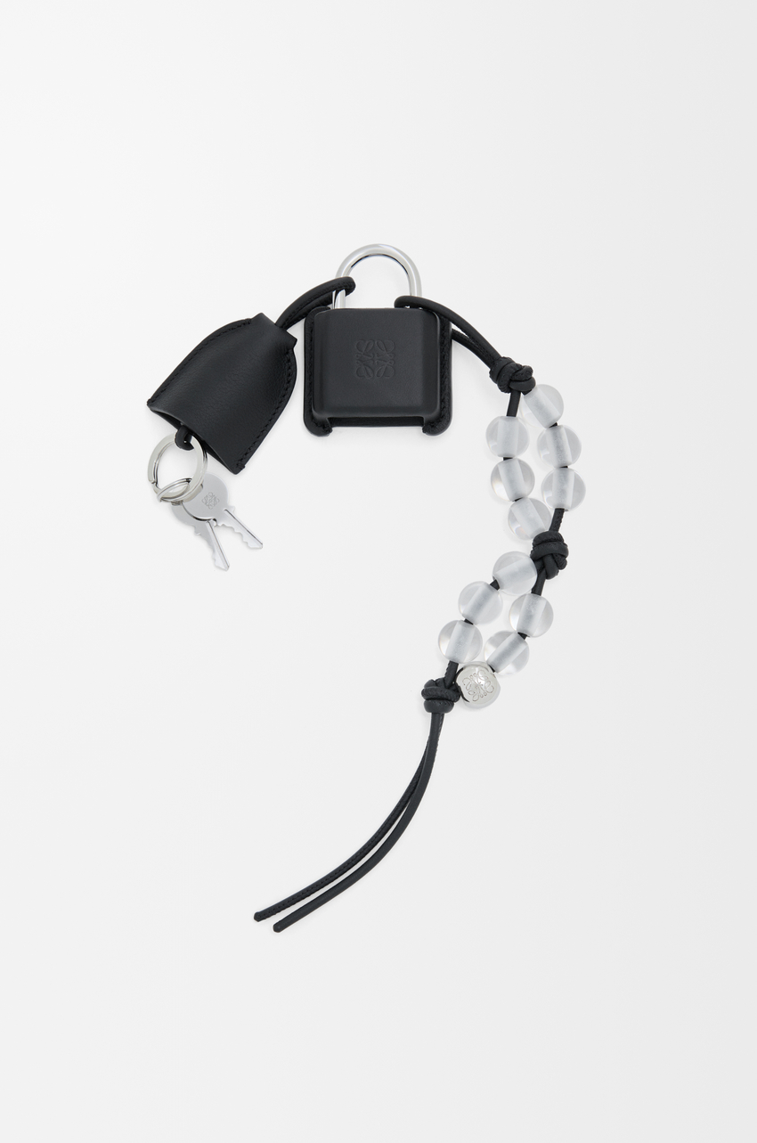 Amazona padlock charm