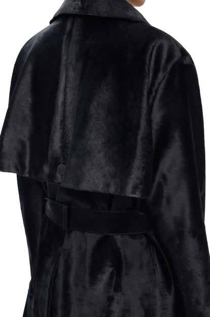LOEWE Trench coat in hairy calfskin 黑色 plp_rd