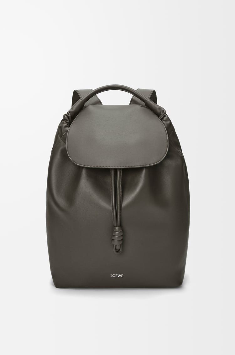 LOEWE フラメンコ バックパック（シャイニーサプルカーフ） ダークグレー