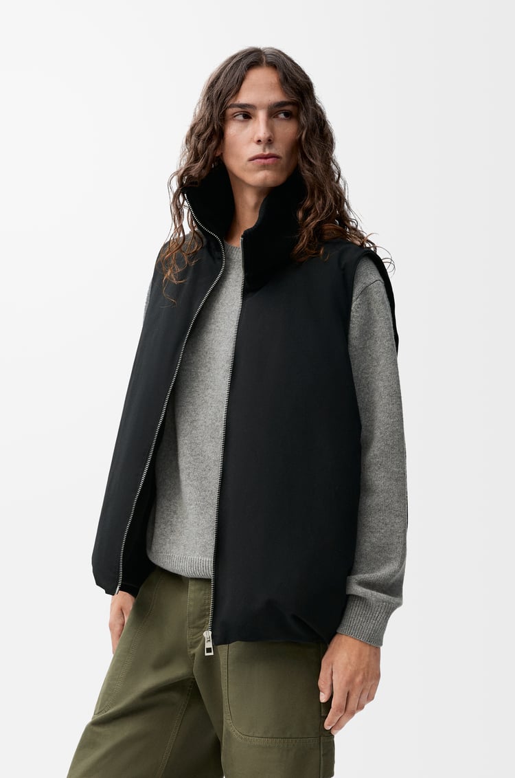 LOEWE パファー ベスト（テクニカルコットン） ブラック