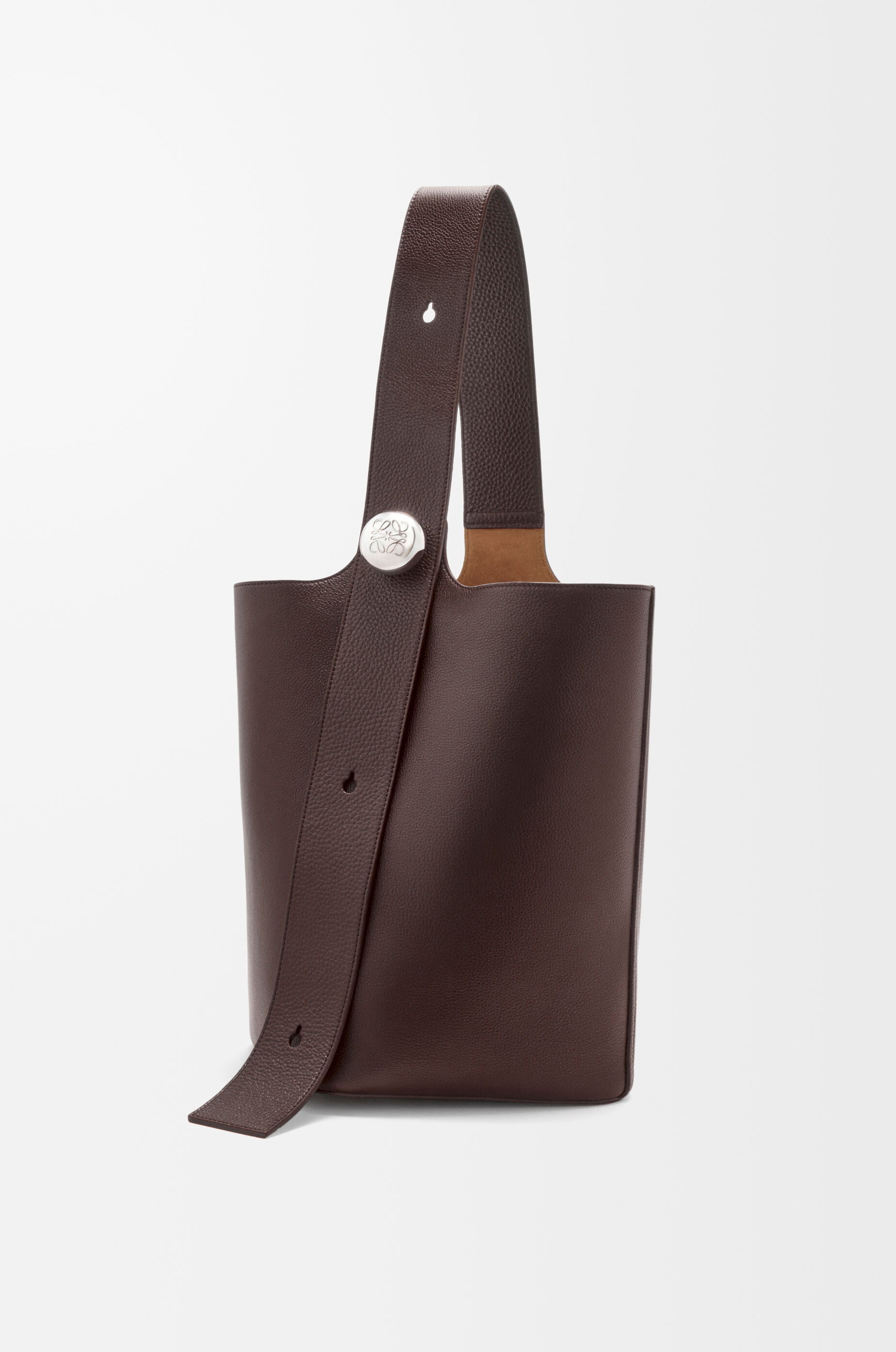 ぺブル バケットバッグ ラージ（サプルグレインカーフ） オックスブラッド - LOEWE