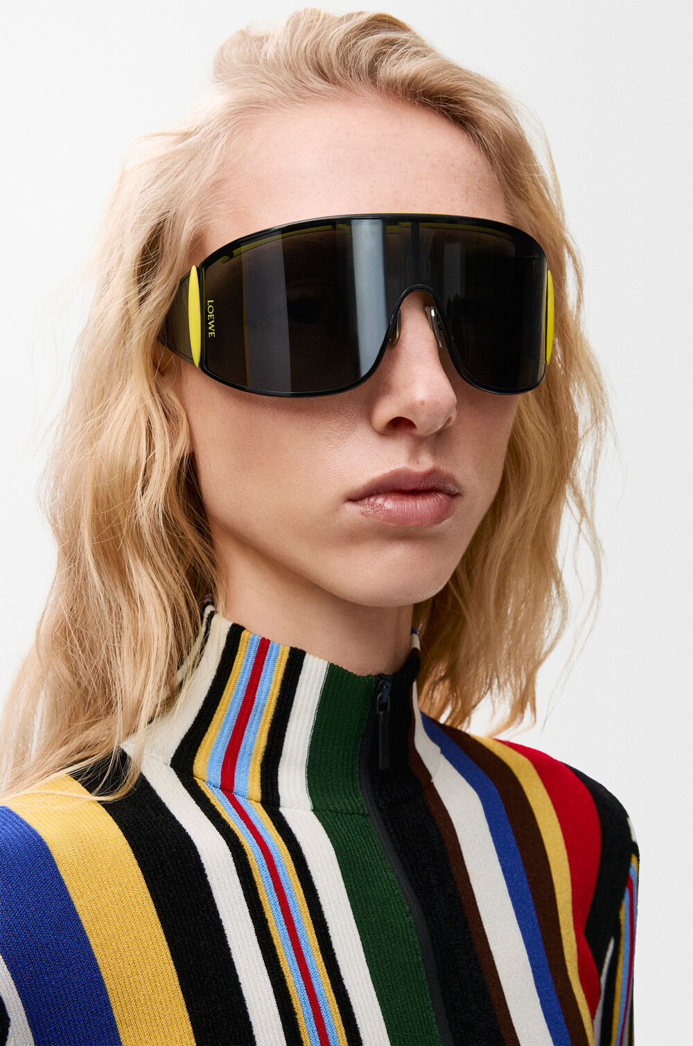 Speed Shield sunglasses Black - LOEWE USA Official Website display picture 1