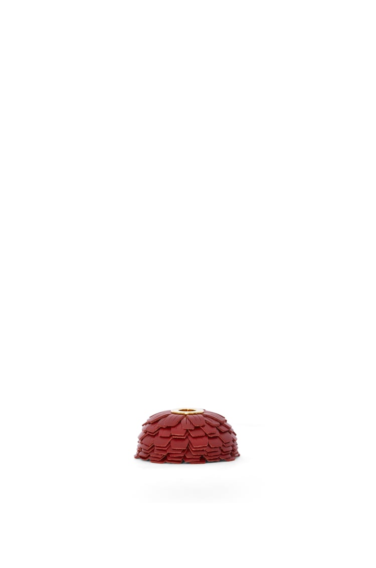 LOEWE フラワー チャーム スモール (カーフ&真鍮) レッド