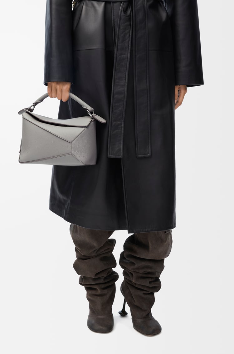LOEWE パズルバッグ スモール（ソフトグレインカーフ） パールグレー