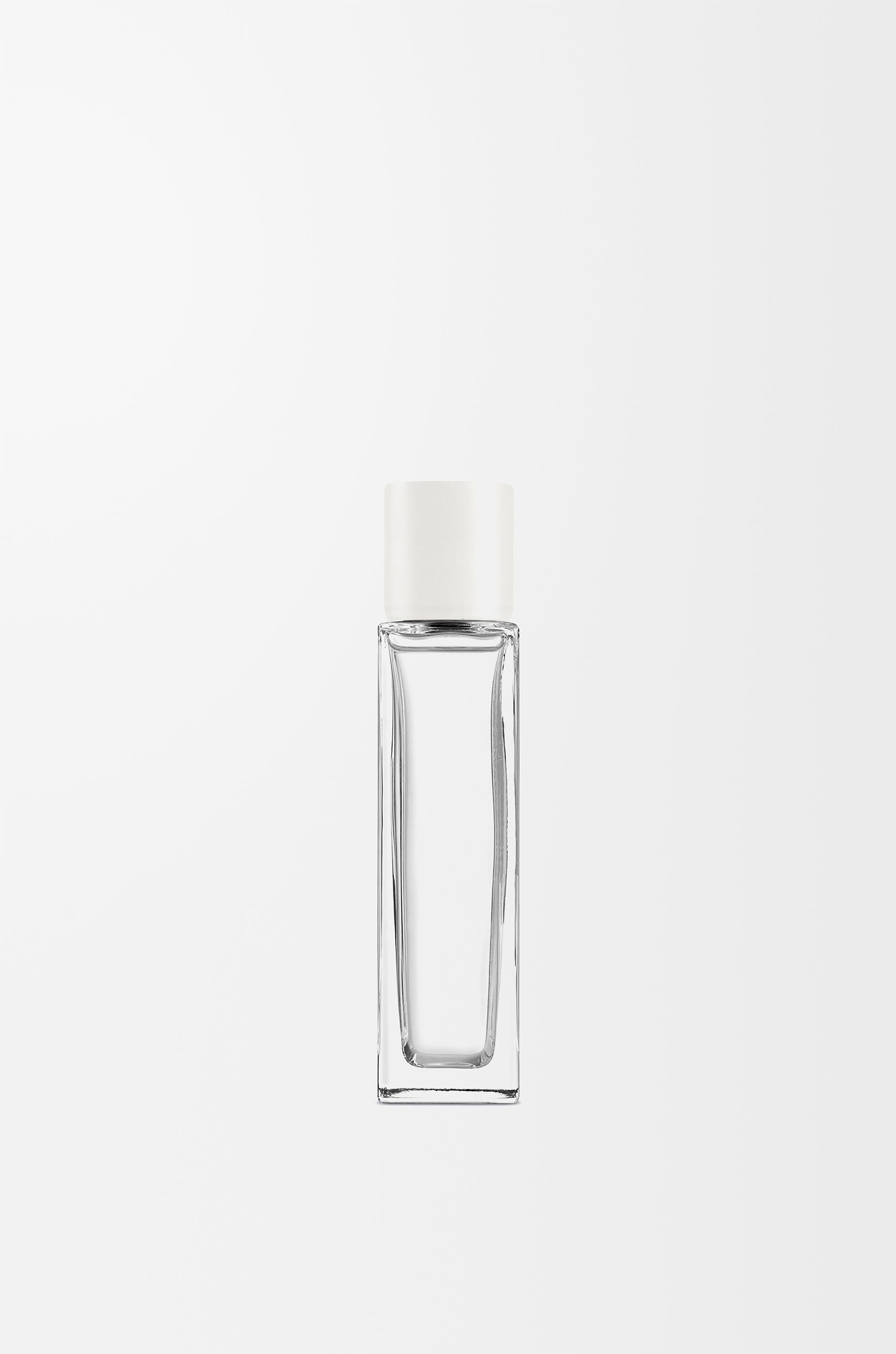 ロエベ　オレガノ　ルームスプレー　150ml  新品未使用 オレガノ ルームスプレー ホワイト - LOEWE