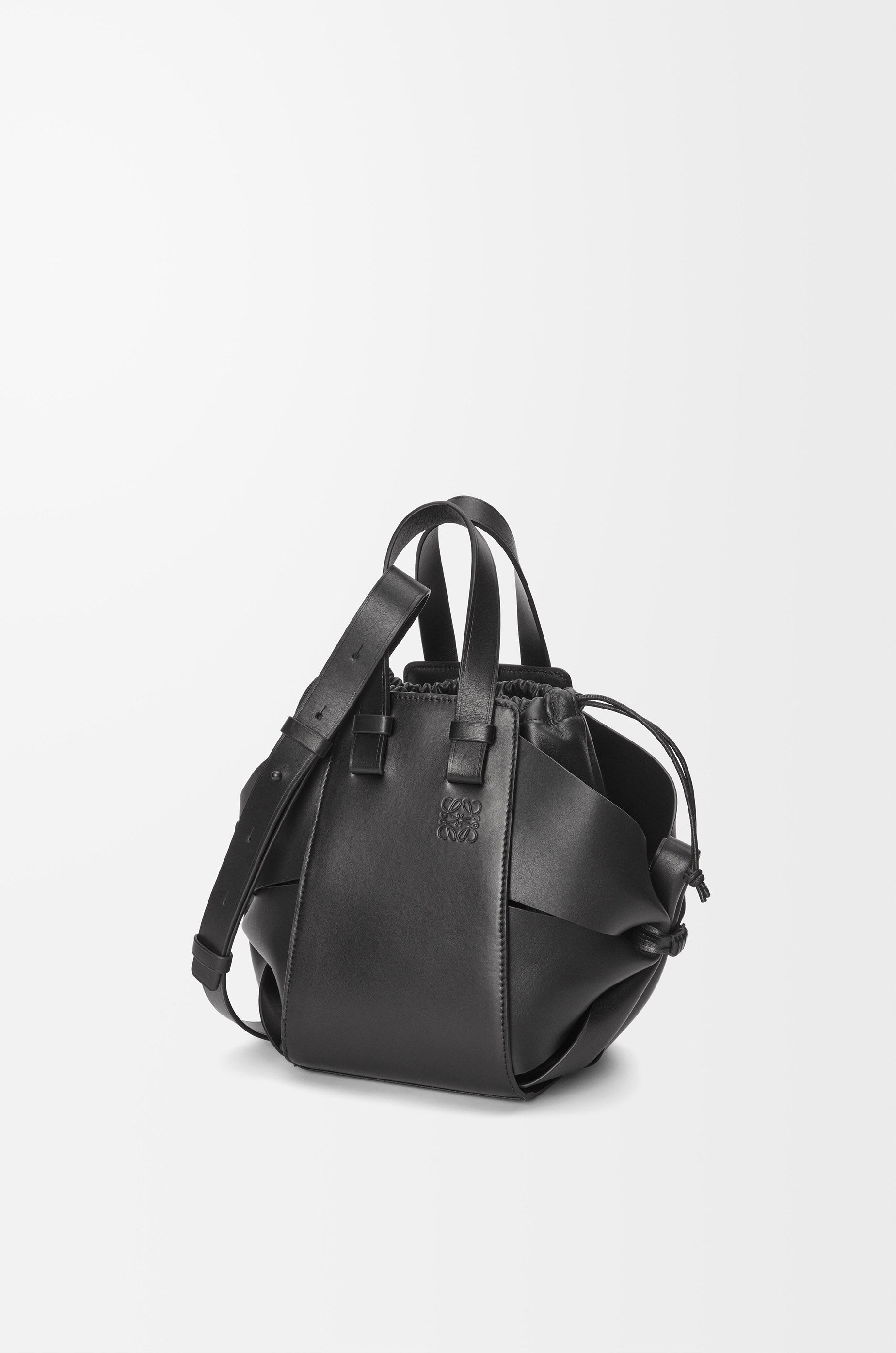 Compact Hammock bag in calfskin Black - LOEWE