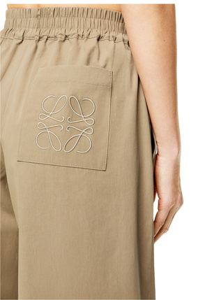 LOEWE Cropped trousers in cotton Sandstone plp_rd