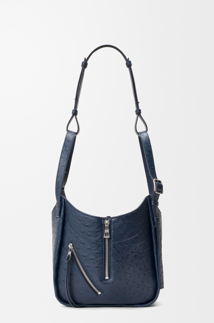 LOEWE ハンモック フリップ バッグ ミディアム（オーストリッチ） ディープネイビー