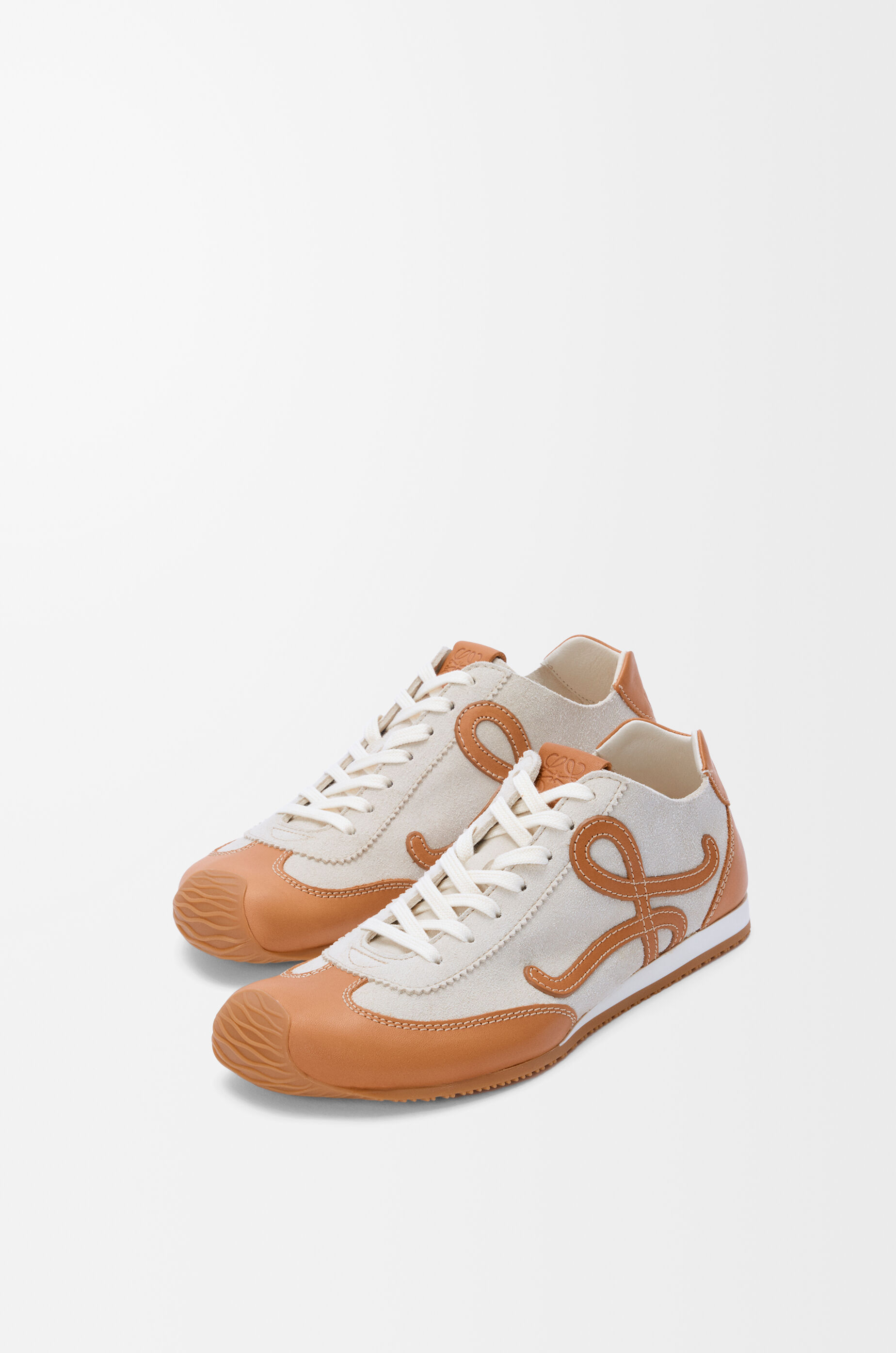 【LOEWE】バレエランナー2.0レザートリムスニーカー Ballet Runner 2.0 unlined in deerskin and vegetable-tanned