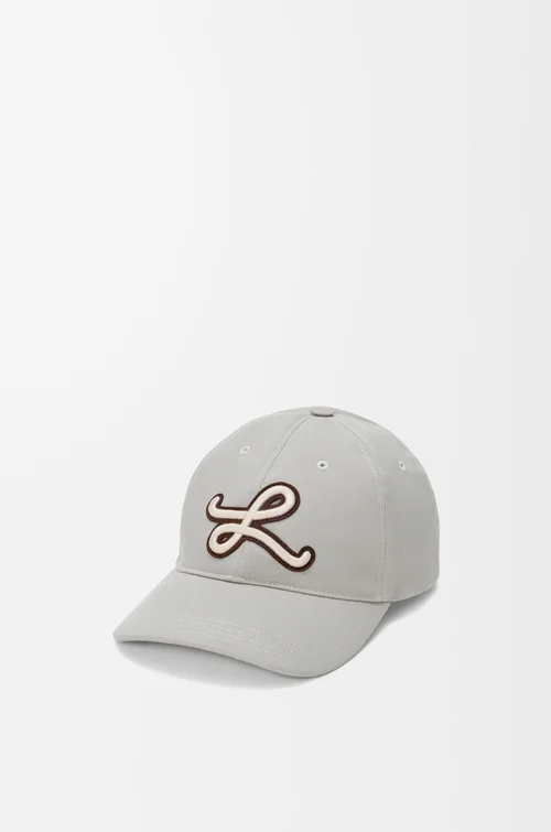 LOEWE L patch cap in cotton Shell Grey