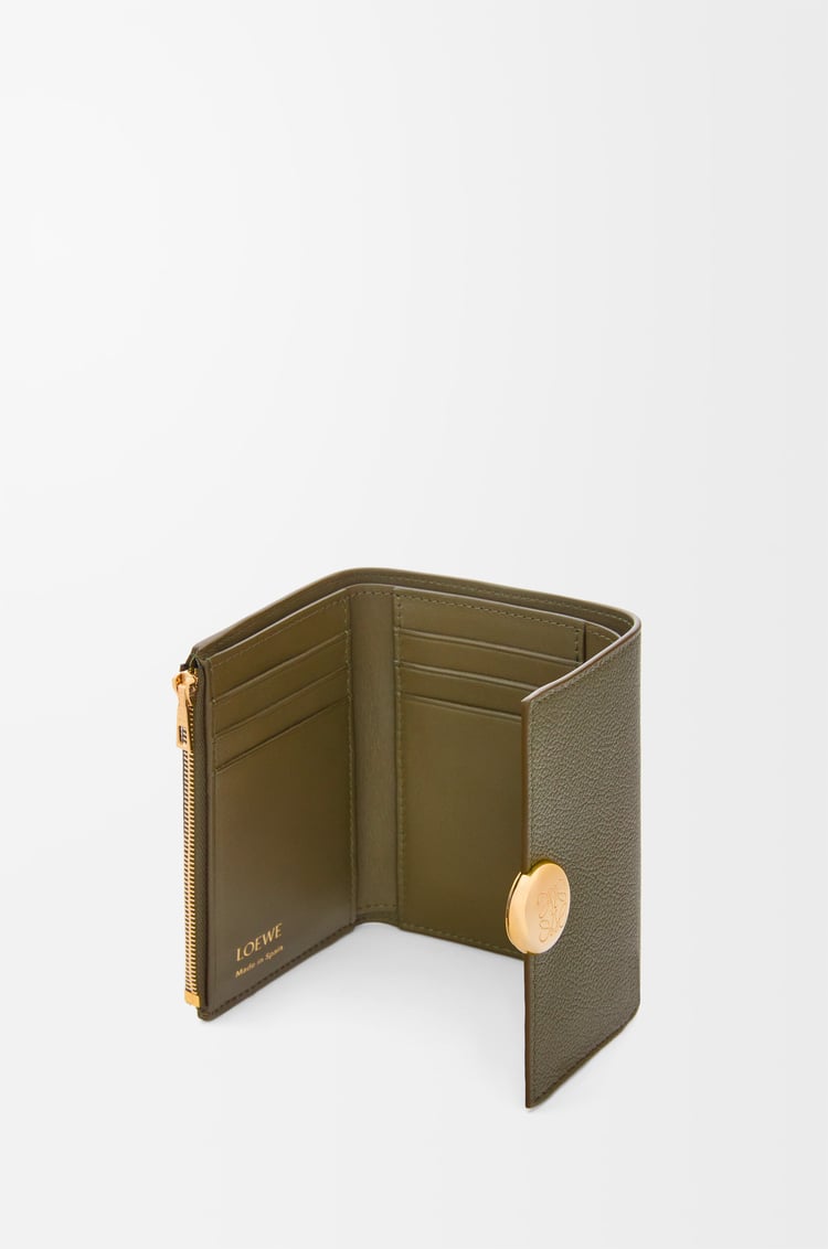 LOEWE ぺブル バーティカル ウォレット スモール（ペブルグレインカーフ） ダークカーキ