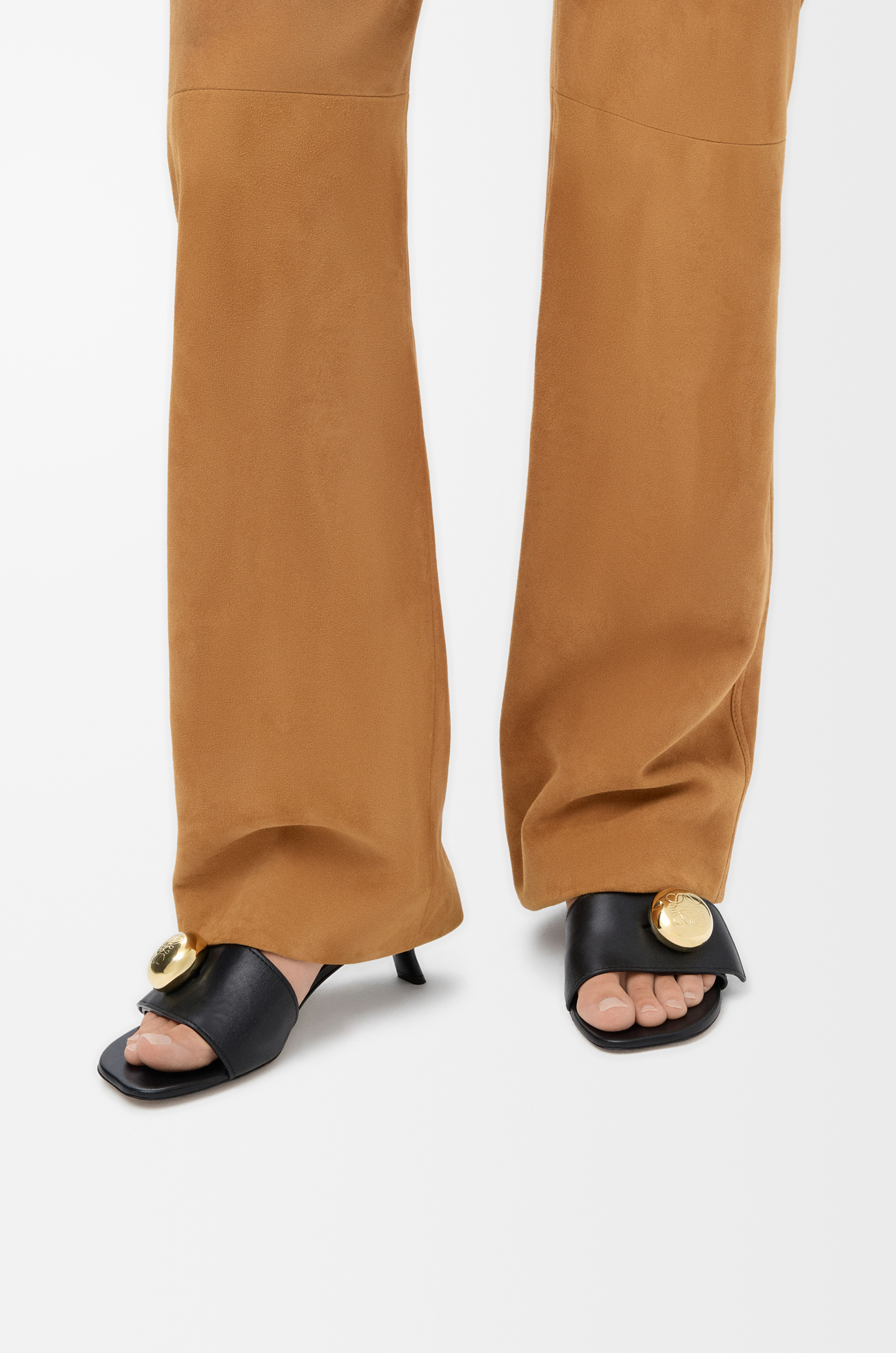 LOEWE Pebble slide in soft calfskin Black