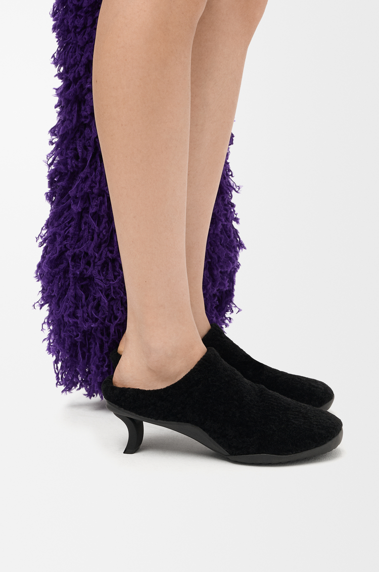 LOEWE Dive mule in shearling Black
