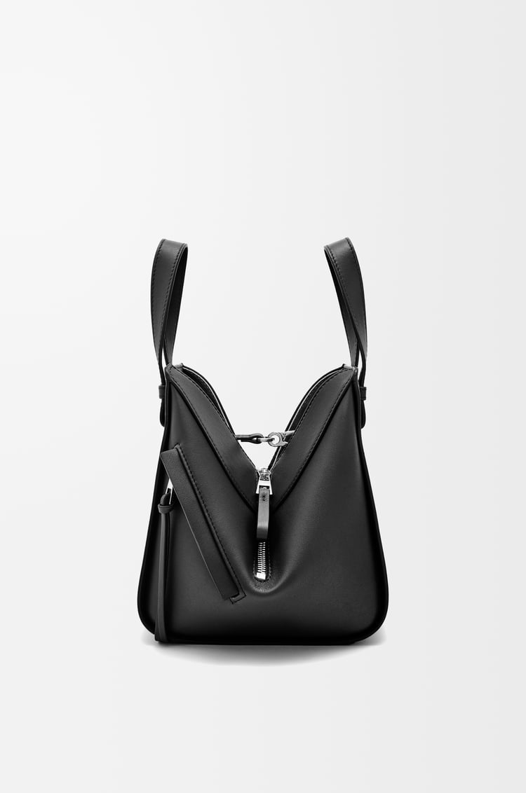 LOEWE Bolso Hammock Compact en piel de ternera Negro