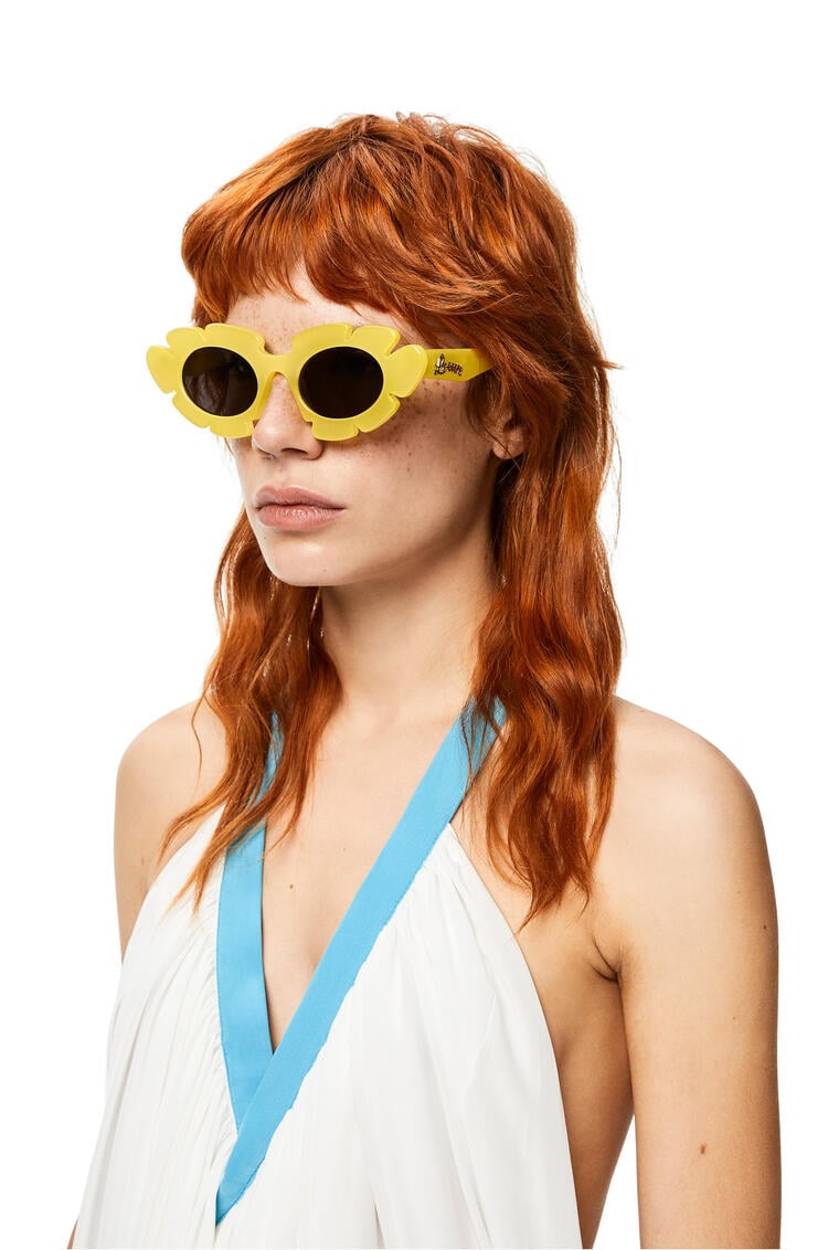 LOEWE Flower sunglasses in injected nylon Acid Yellow