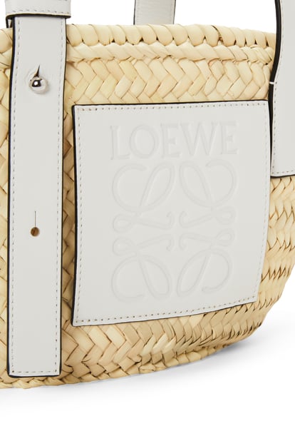 LOEWE Small Basket bag in palm leaf and calfskin Natural/White plp_rd