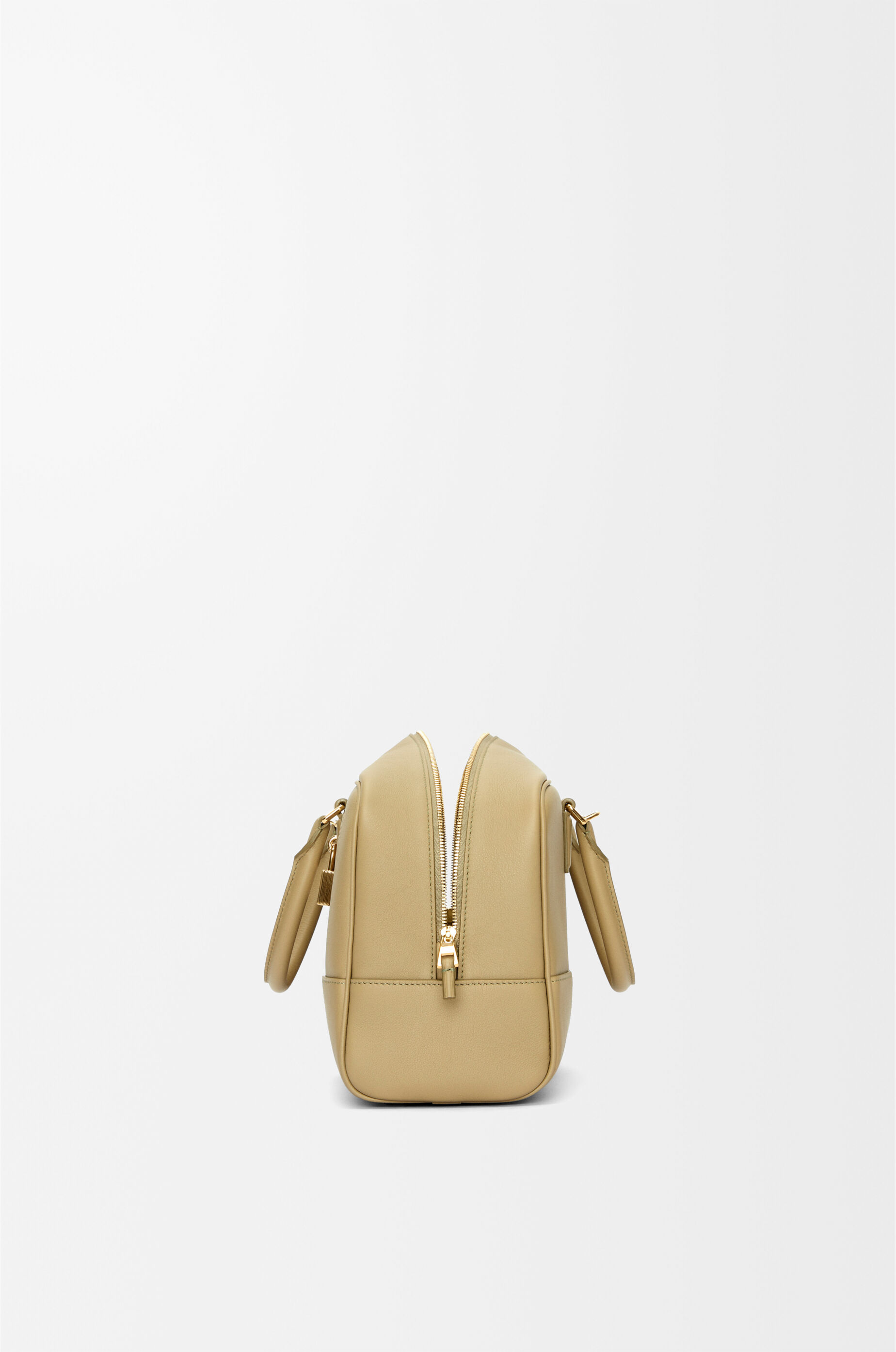 アマソナ28 バッグ(ナパカーフ) グリーン - LOEWE アマソナ28 バッグ(ナパカーフ) グリーン - LOEWE