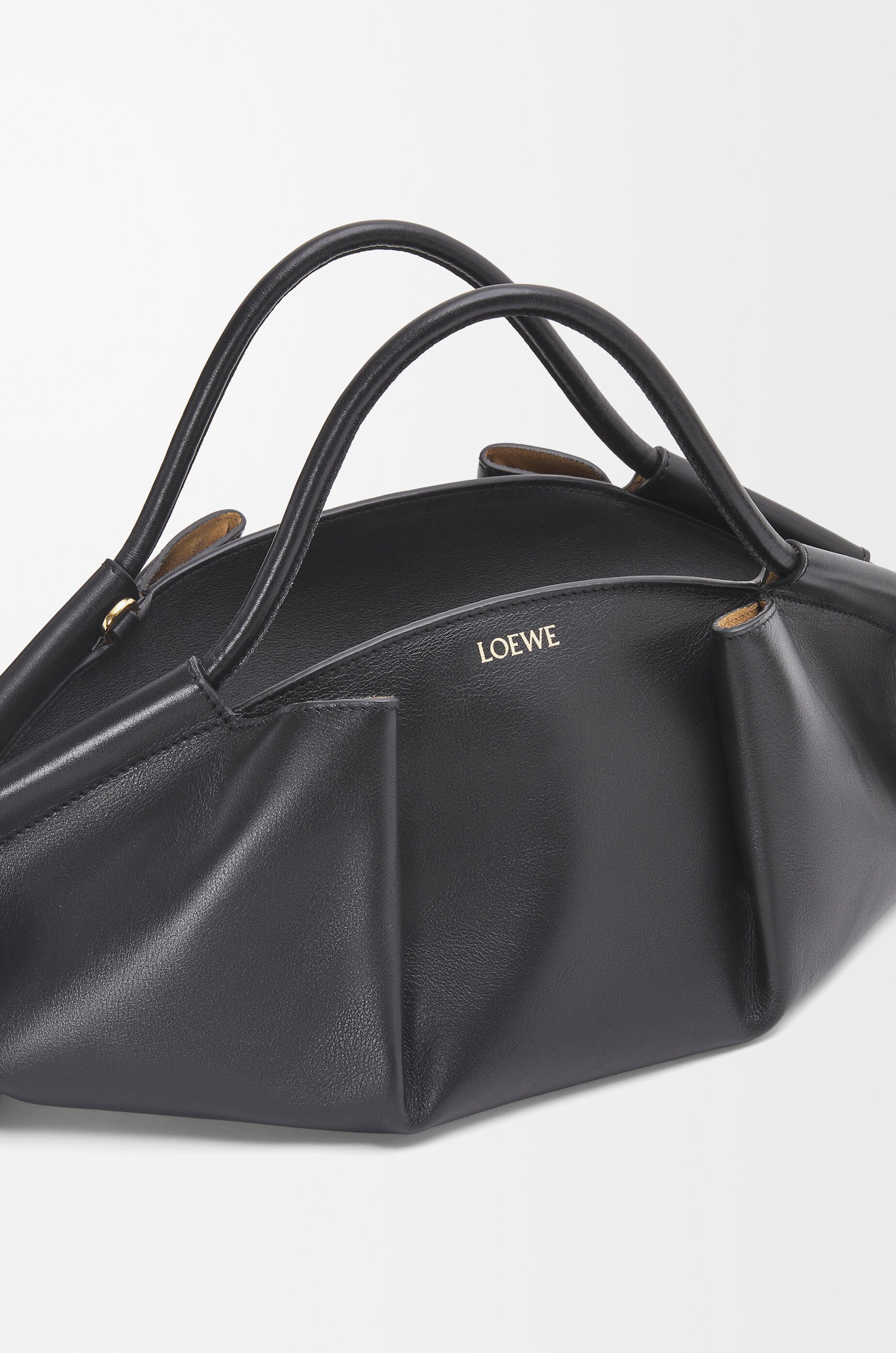 Paseo bag in shiny nappa calfskin Black LOEWE