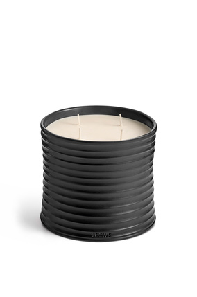 LOEWE Large Liquorice candle Black plp_rd