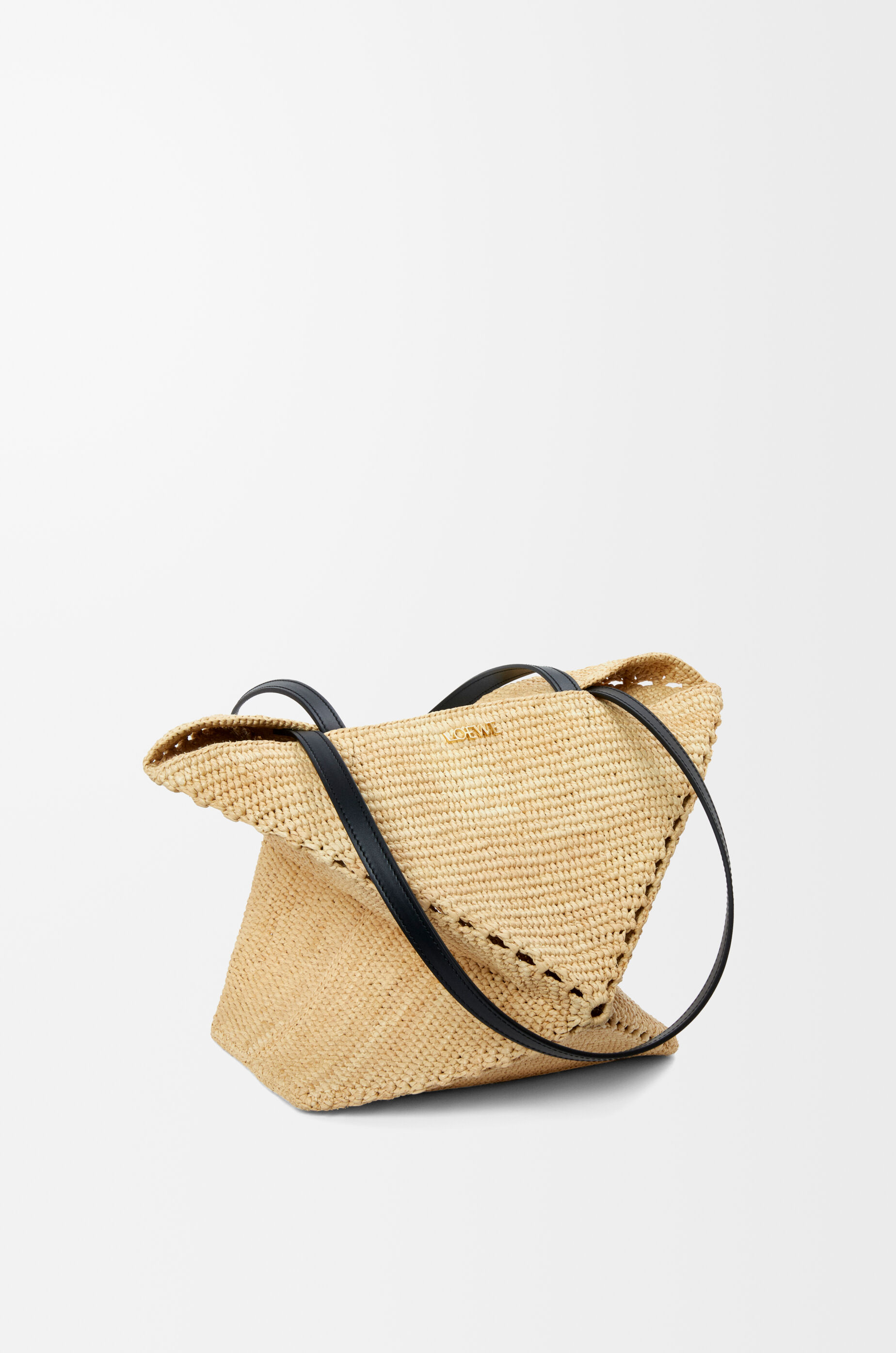 人気新品 トート パズルフォルド ミディアム（ラフィア） LOEWE - ベージュ バッグ