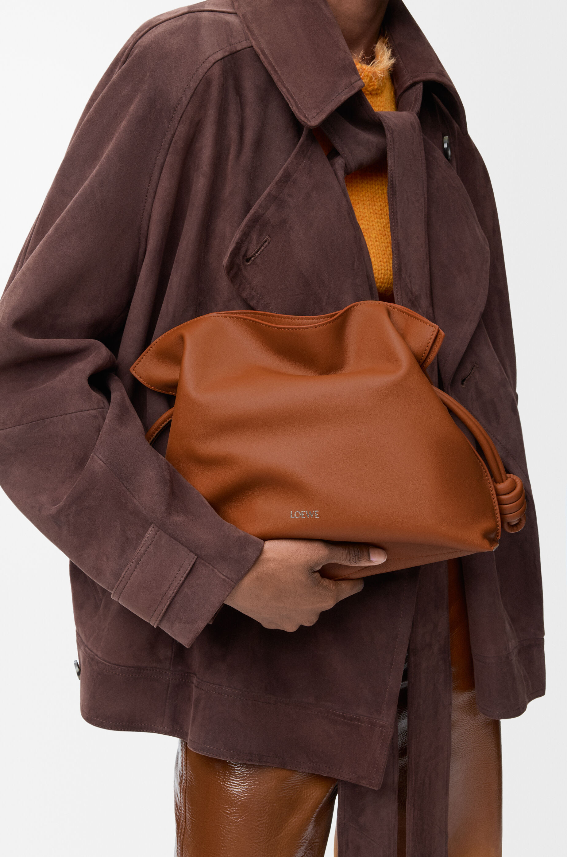 フラメンコクラッチ ミディアム（ナパカーフ） ブラウン - LOEWE Japan