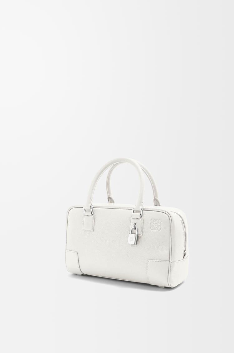 LOEWE アマソナ23 バッグ（ソフトグレインカーフ） ソフトホワイト