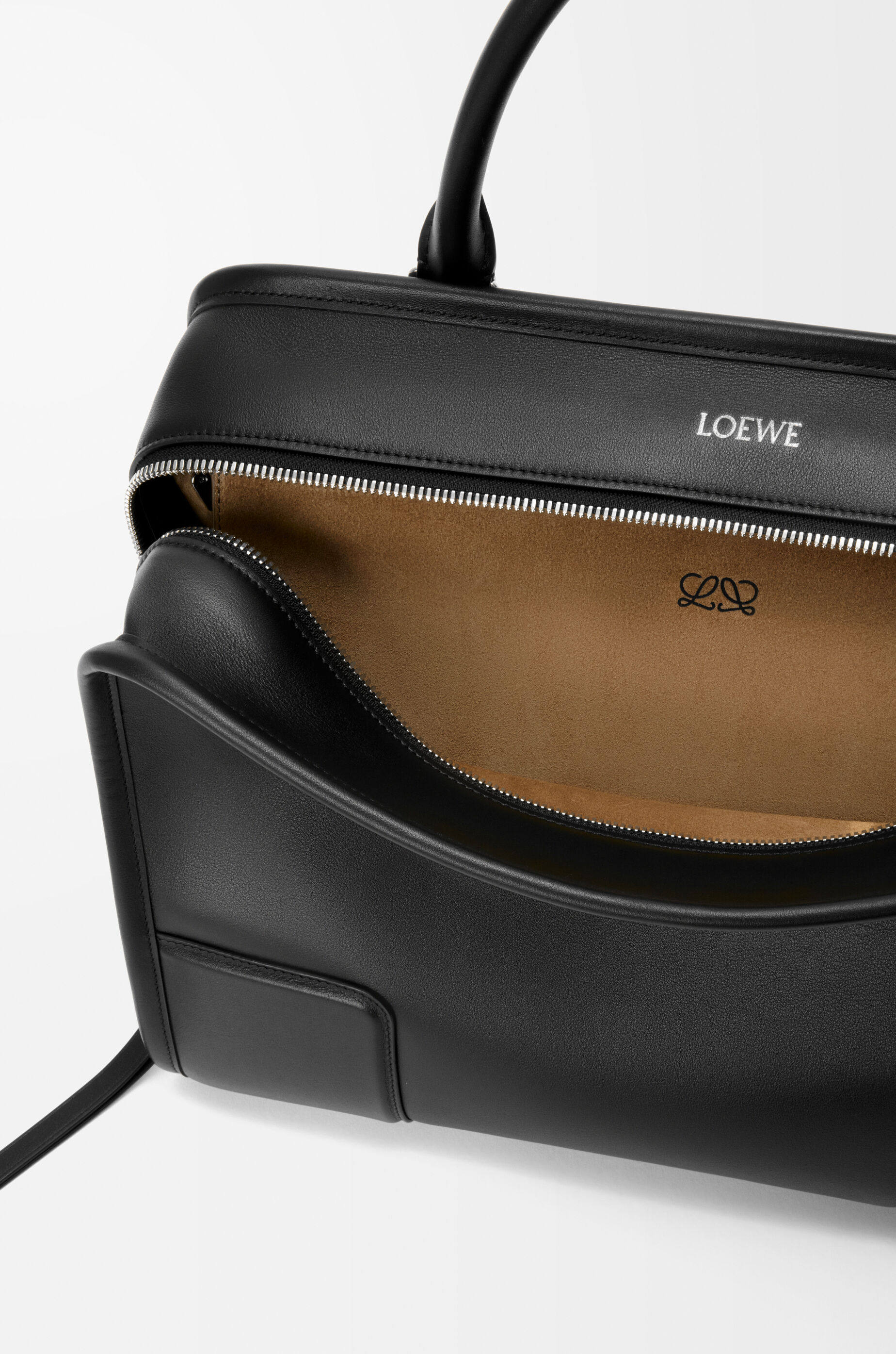 Large Amazona 180 bag in soft calfskin Black - LOEWE APAC official