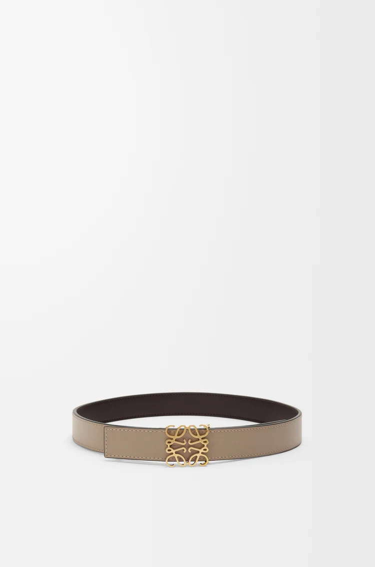 LOEWE Cinturón reversible Anagram en piel de ternera lisa Brownie Oscuro/Arcilla