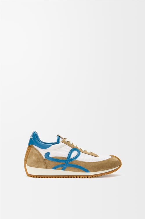 LOEWE Zapatilla Flow Runner 2.0 en nailon y ante Arena/Azul/Blanco