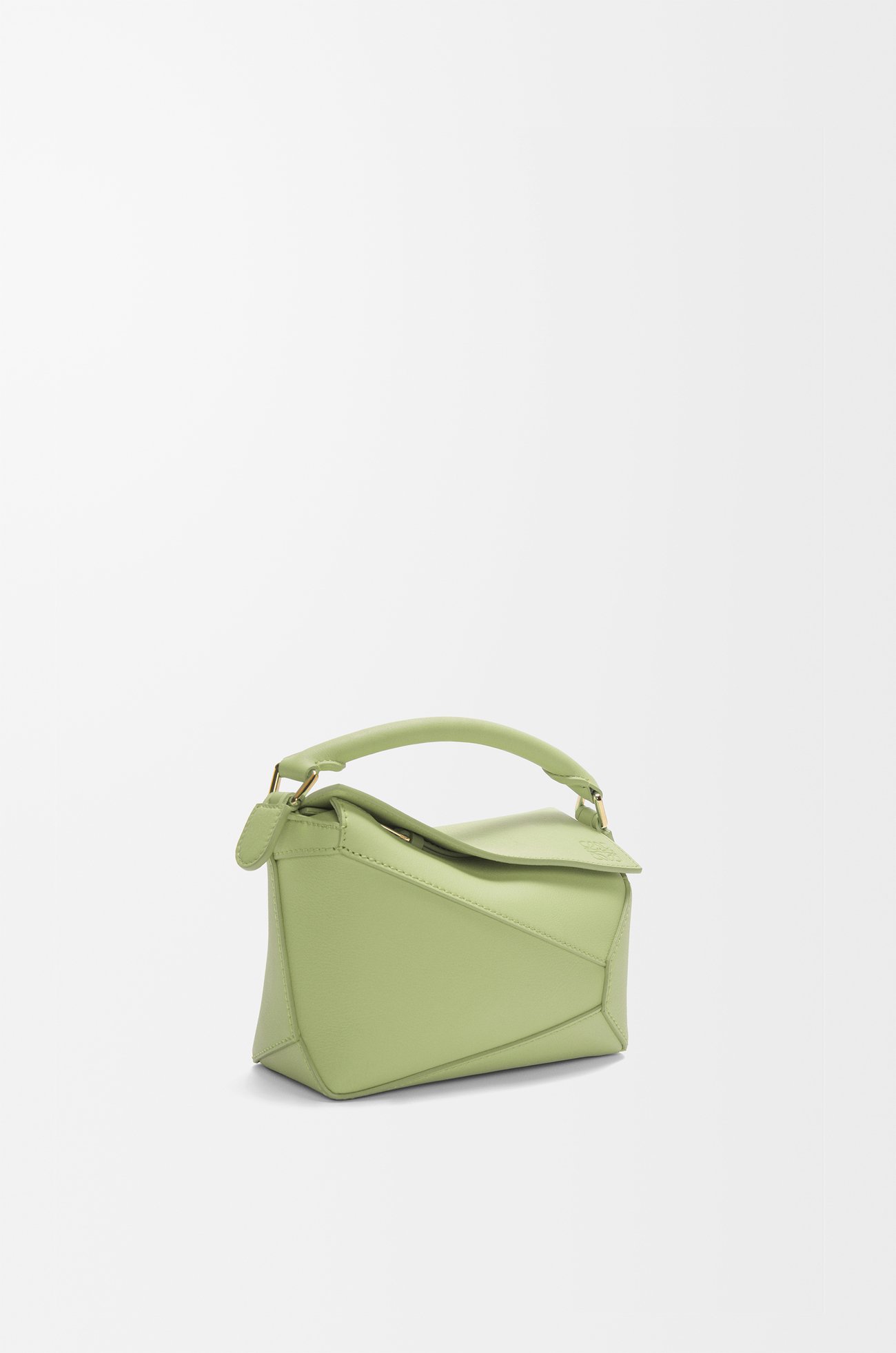 LOEWE Bolso Puzzle mini en piel de ternera Pera Claro