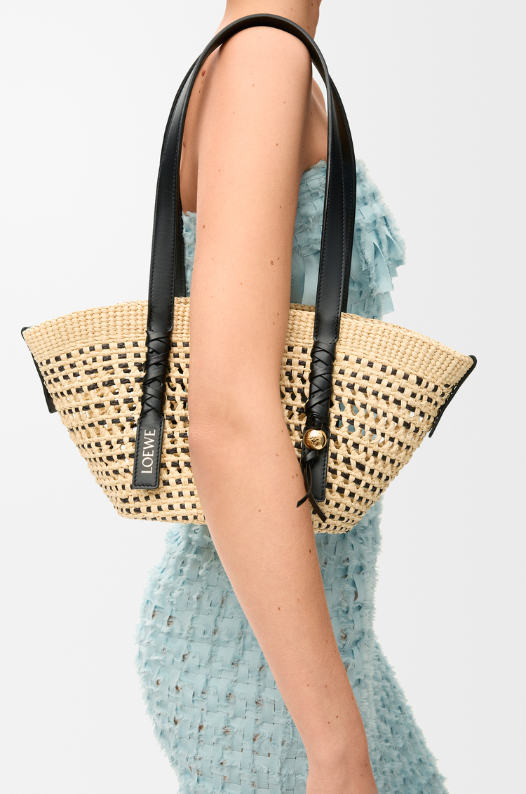 LOEWE Small Braid basket in iraca palm ad calfskin Natural/Black