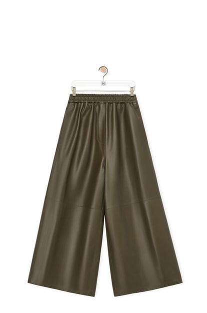 LOEWE Cropped trousers in nappa lambskin 茶粉釉 plp_rd