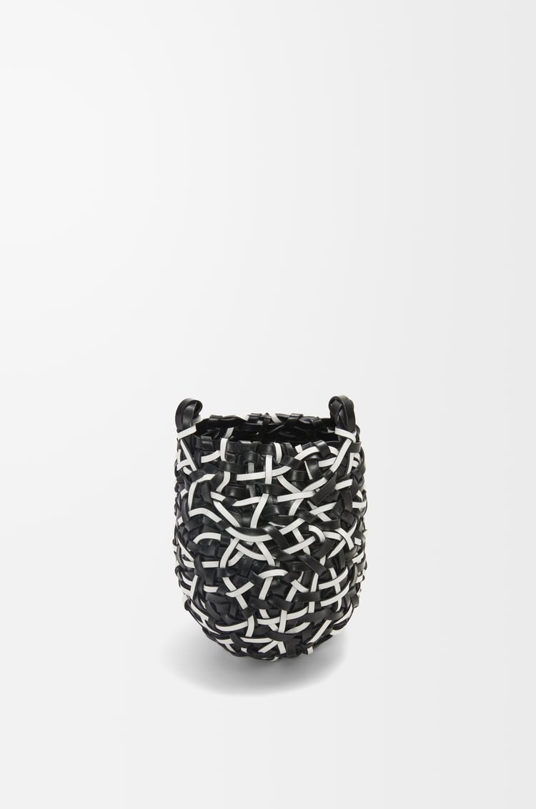 LOEWE 小型小牛皮 Nest 編織包 黑色/白色