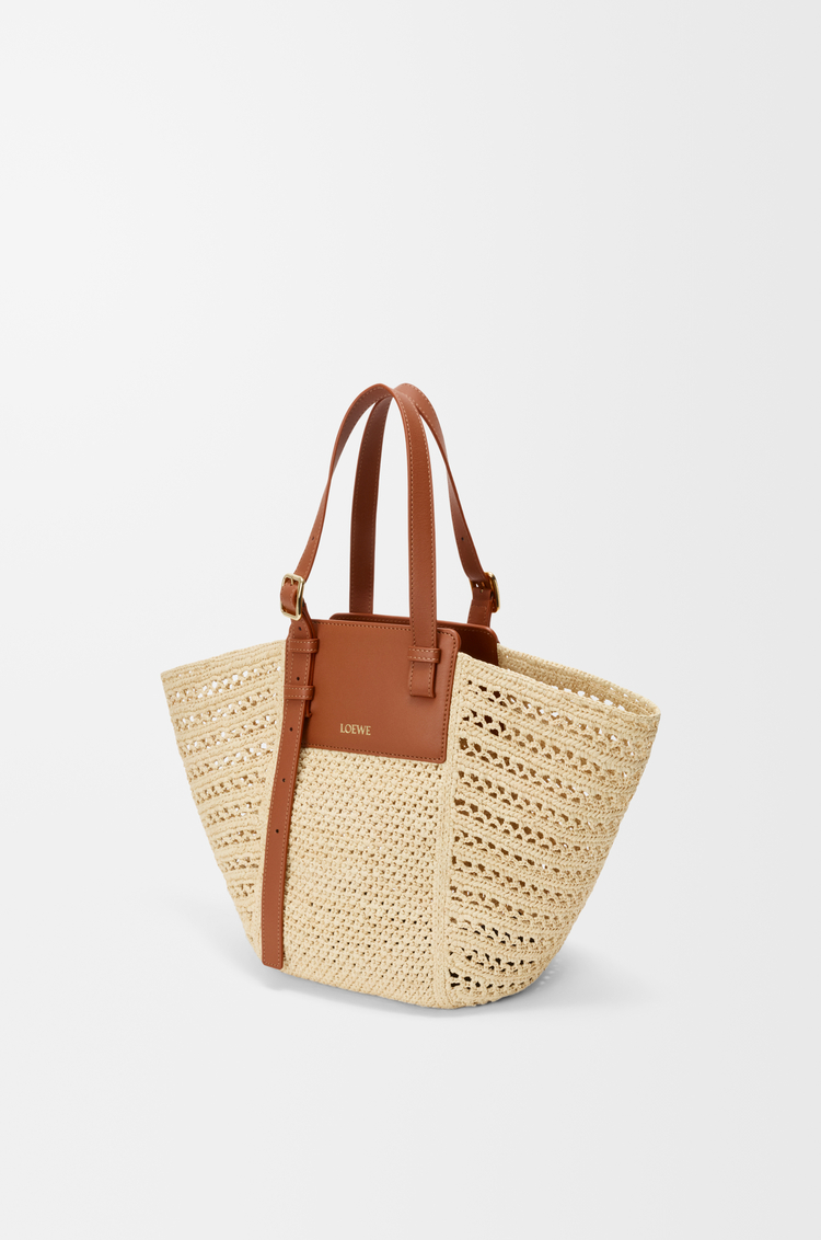 LOEWE Medium Hammock cabas in raffia and calfskin Natural/Tan